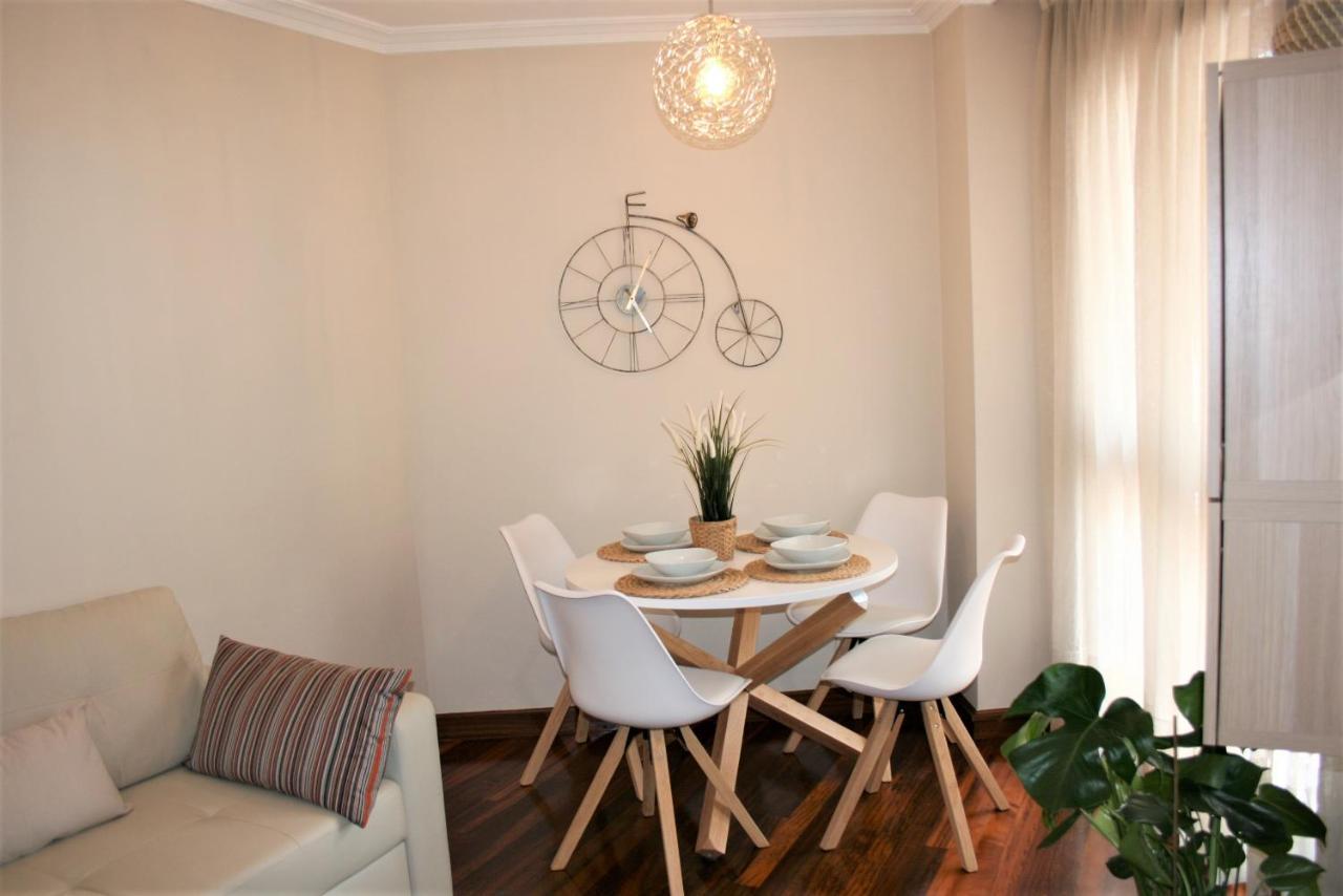El Fuste Apartment Oviedo Luaran gambar