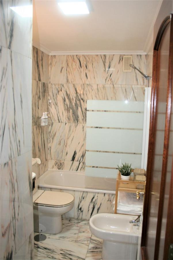 El Fuste Apartment Oviedo Luaran gambar